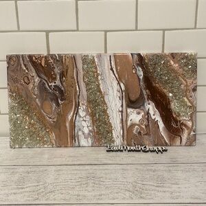*Liquid Designs of Atlanta Mauve and Quartz Crystals Art Painting Pour Canvas